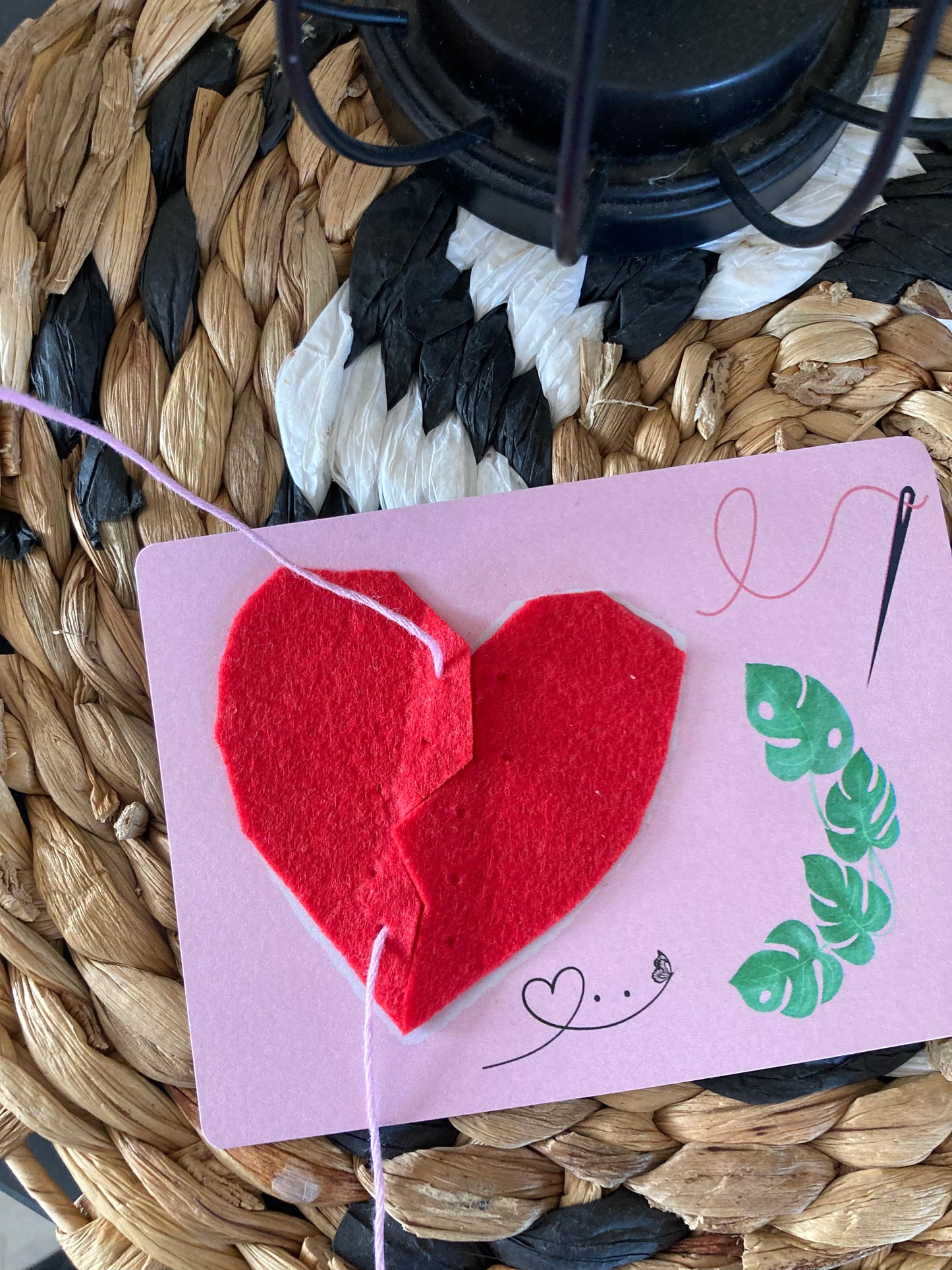 Carte à recoudre UN POINT À LA FOIS